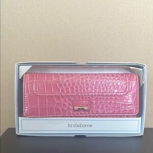 Kane M Pre Owned Pink Faux Croc-Embossed Wallet W/ zipper,multi card and id slot